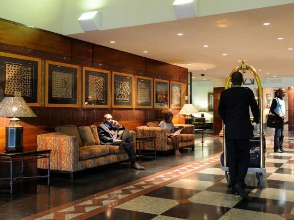 Peermont Metcourt Inn At The Grand Palm, Gaborone Exterior foto
