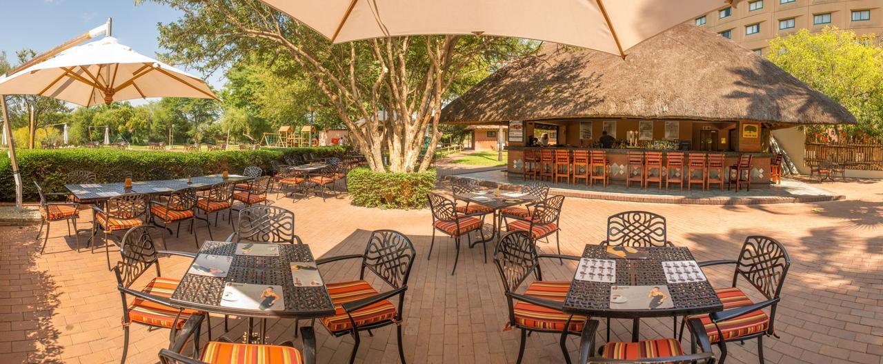 Peermont Metcourt Inn At The Grand Palm, Gaborone Exterior foto